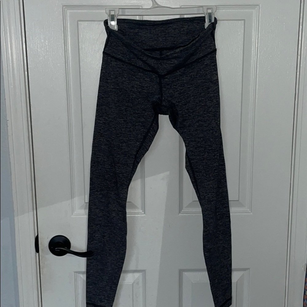 Lululemon yoga pants